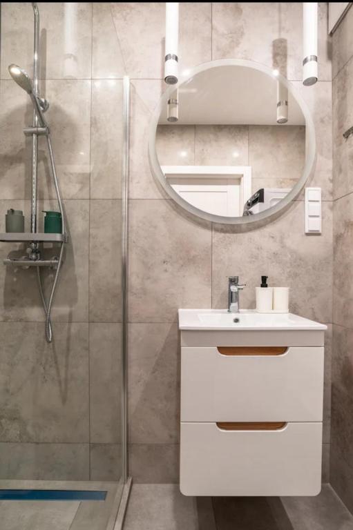 LuxApartmentWarszawa z bezpłatnym podziemnym parkingem - 13