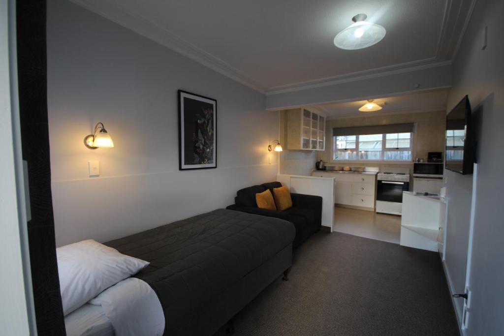 
One-Bedroom Apartment
