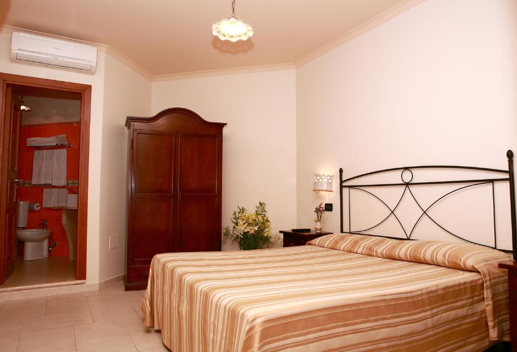 Villa Cristina - Economy Triple Room Without Window