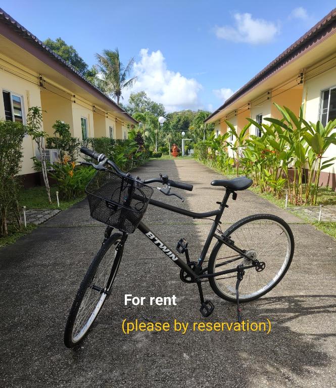 Jízda na kole v ubytování Orchidilla Residence Phuket Mai Khao Beach - SHAPlus nebo okolí