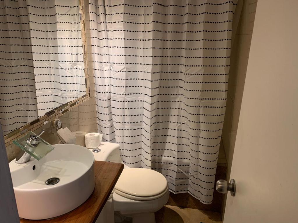 Un baño de HOsTAL PALMED