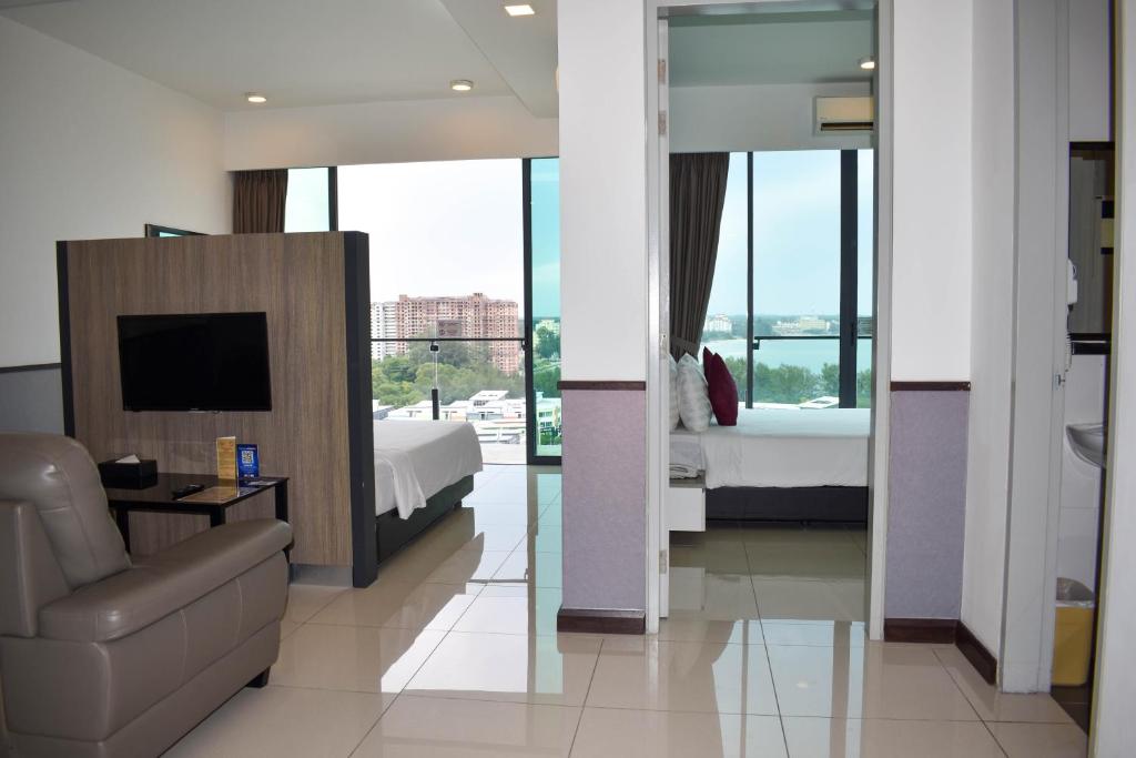 D'Wharf Hotel & Serviced Residence - Family Suite