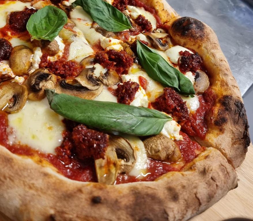 The Mad Hatter's Guestrooms - Resim 19