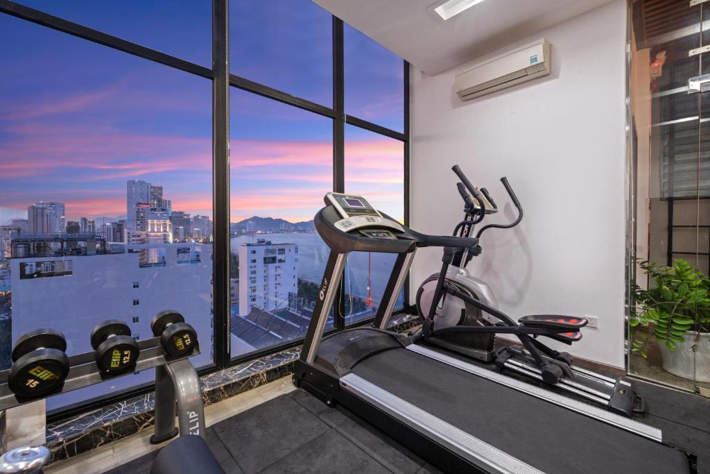 Fitness centrum a/nebo fitness zařízení v ubytování Sochi Hotel