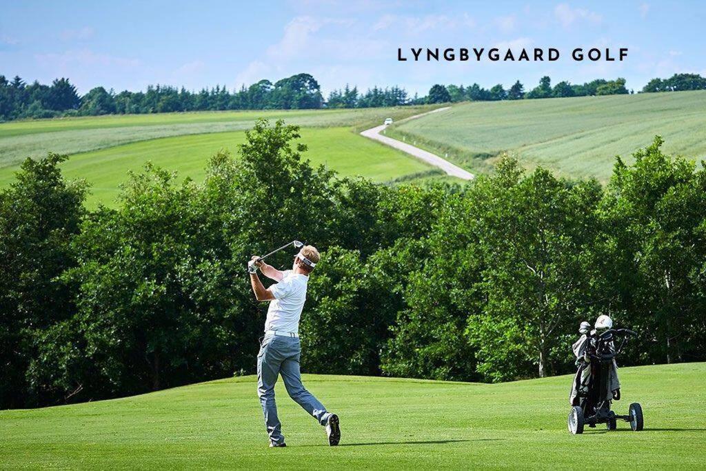 Golf v apartmánu nebo okolí