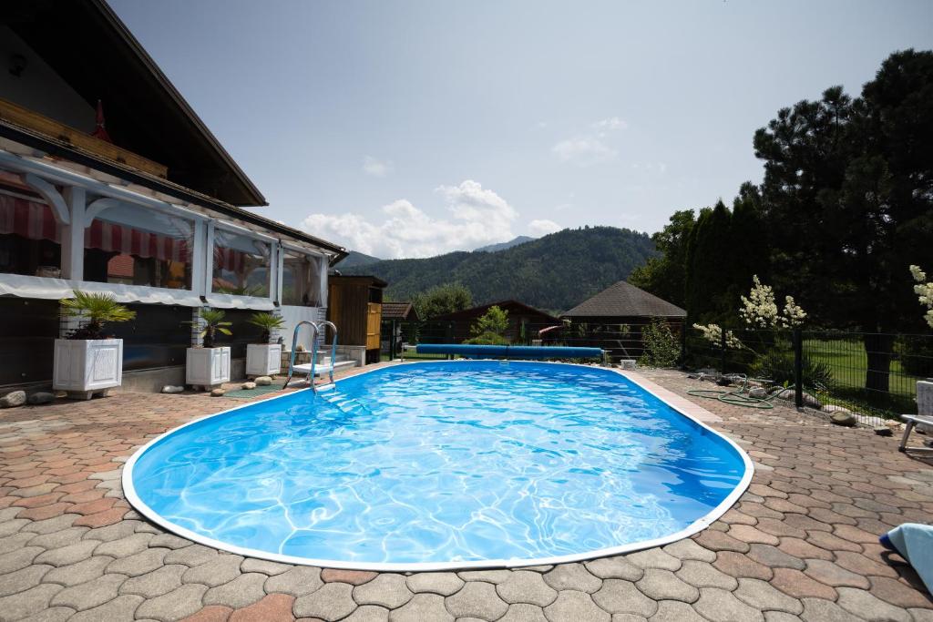 Nespecifikovaný výhled na hory nebo výhled na hory při pohledu z apartmánu