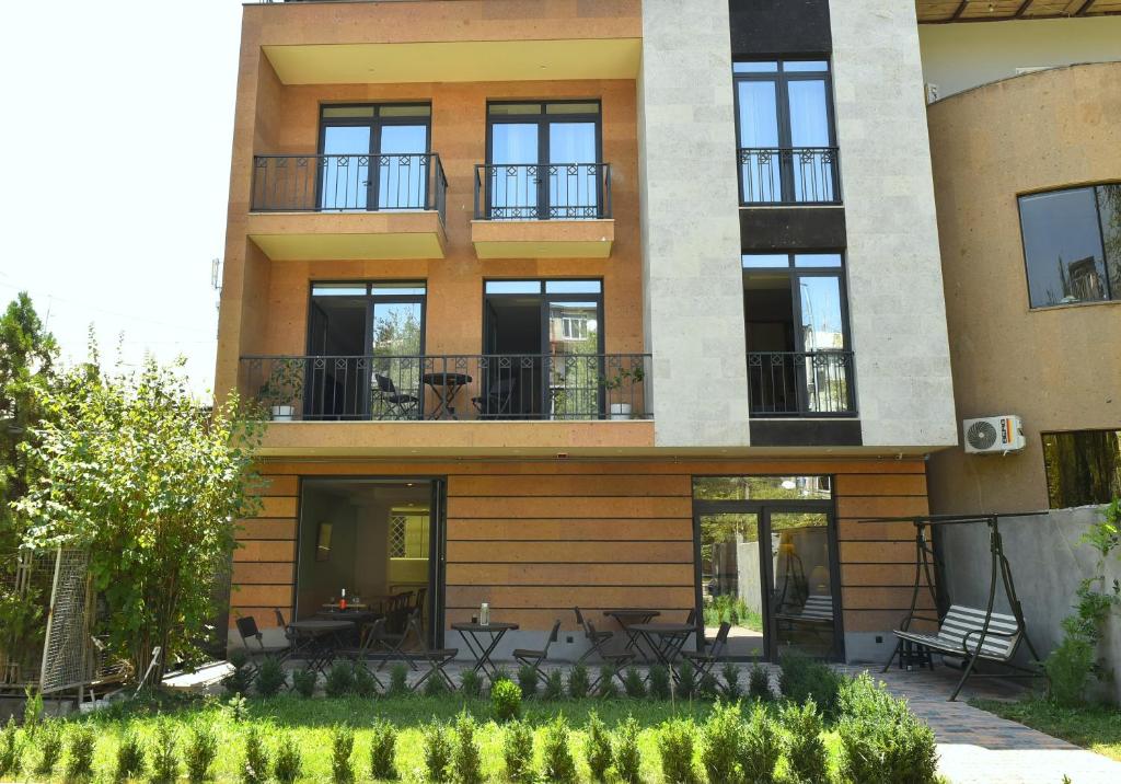 Budova, kde se hotel nachází