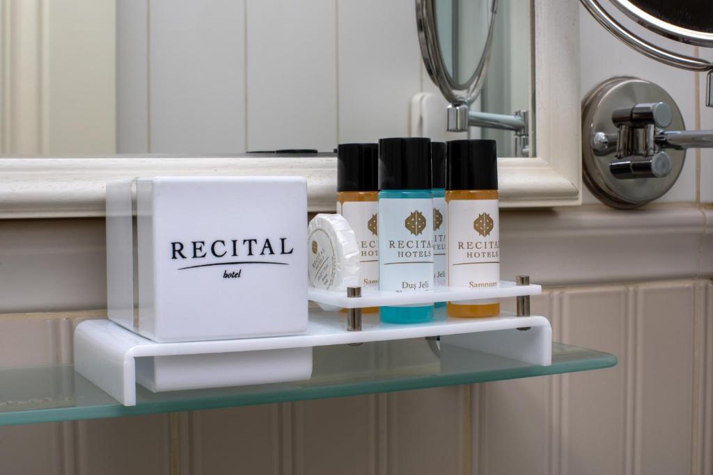 Recital Hotel - Superior Twin Room