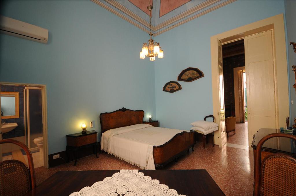 Palazzo Leuzzi B&B - Habitación Doble O Twin Con Baño