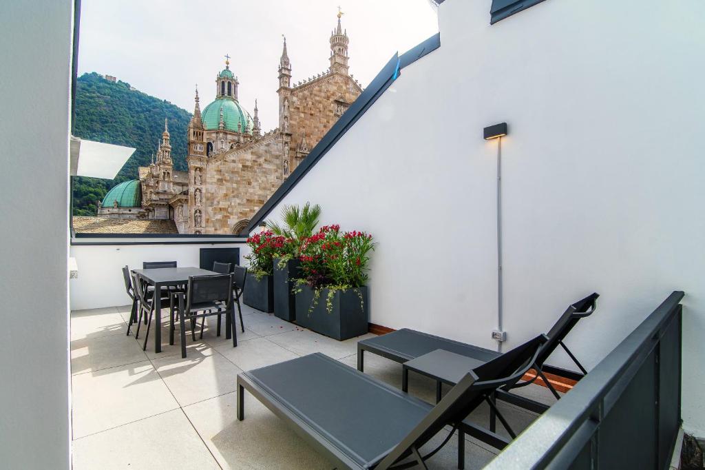 Dome's Magic - The House Of Travelers - 14