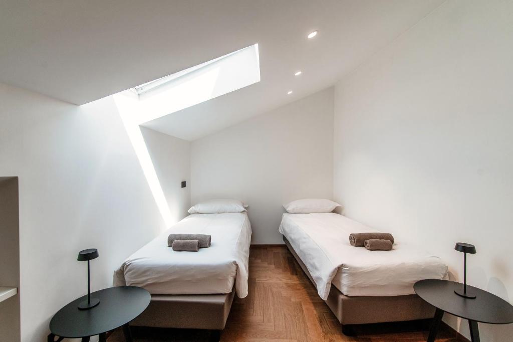 Dome's Magic - The House Of Travelers - 16