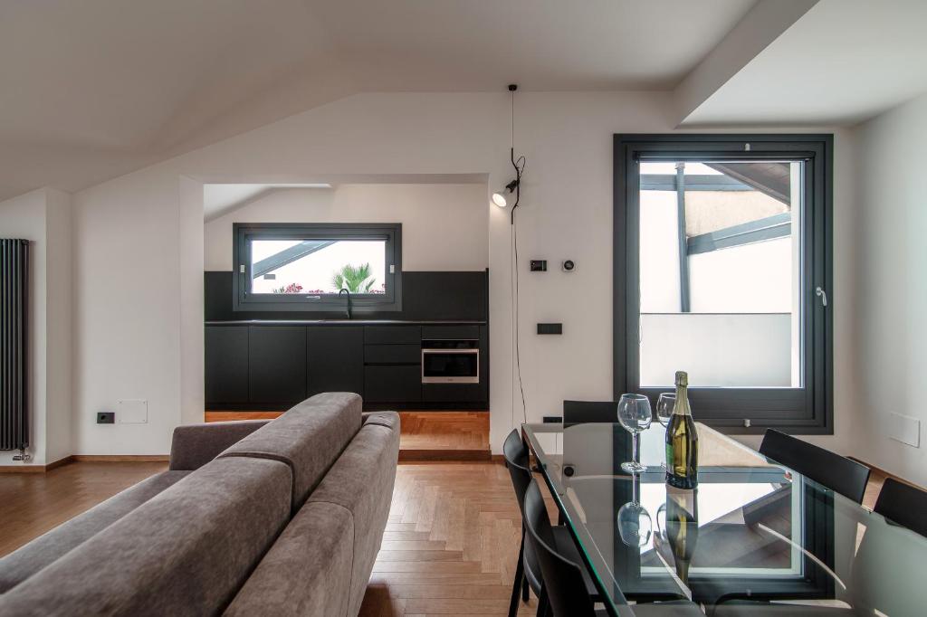 Dome's Magic - The House Of Travelers - 6