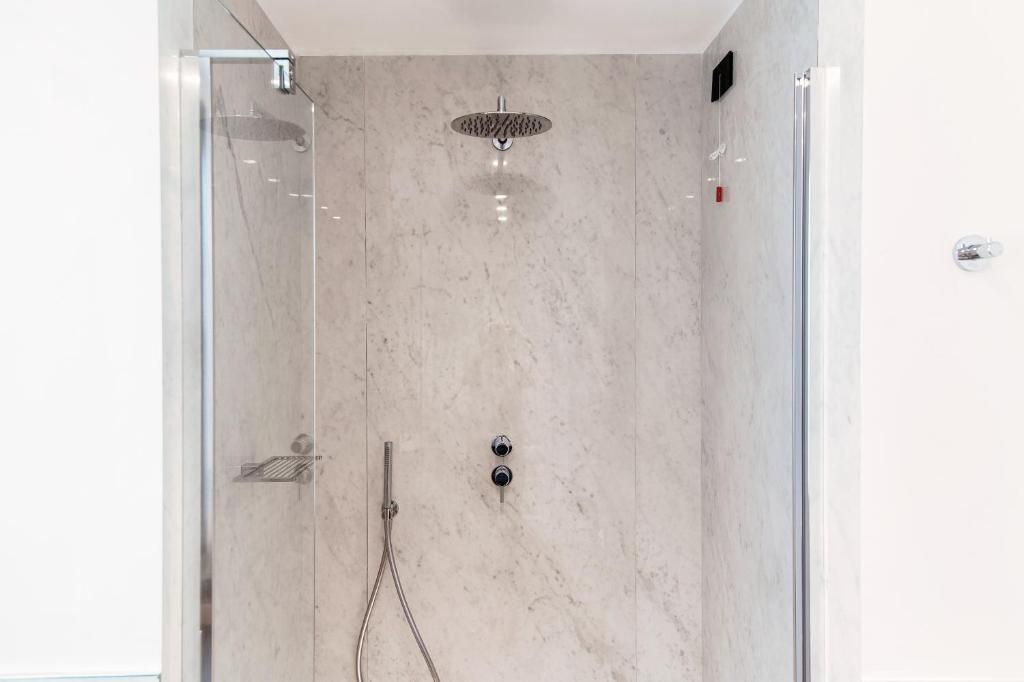 Dome's Magic - The House Of Travelers - 19