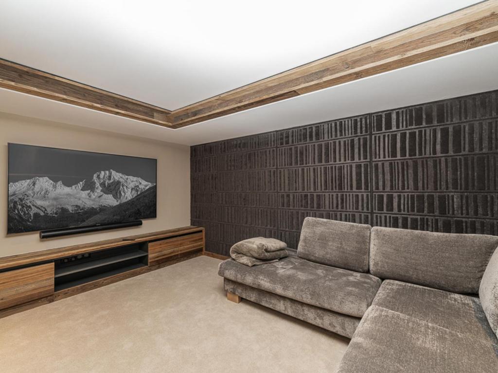 Posedenie v ubytovaní Chalet de Luxe avec Piscine et Sauna, Proche des Pistes à Courchevel - FR-1-568-33