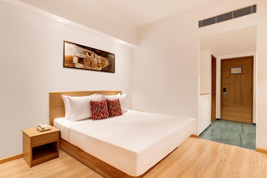 Lemon Tree Hotel, Aurangabad - Sala De Rey Ejecutivo Con Balcón