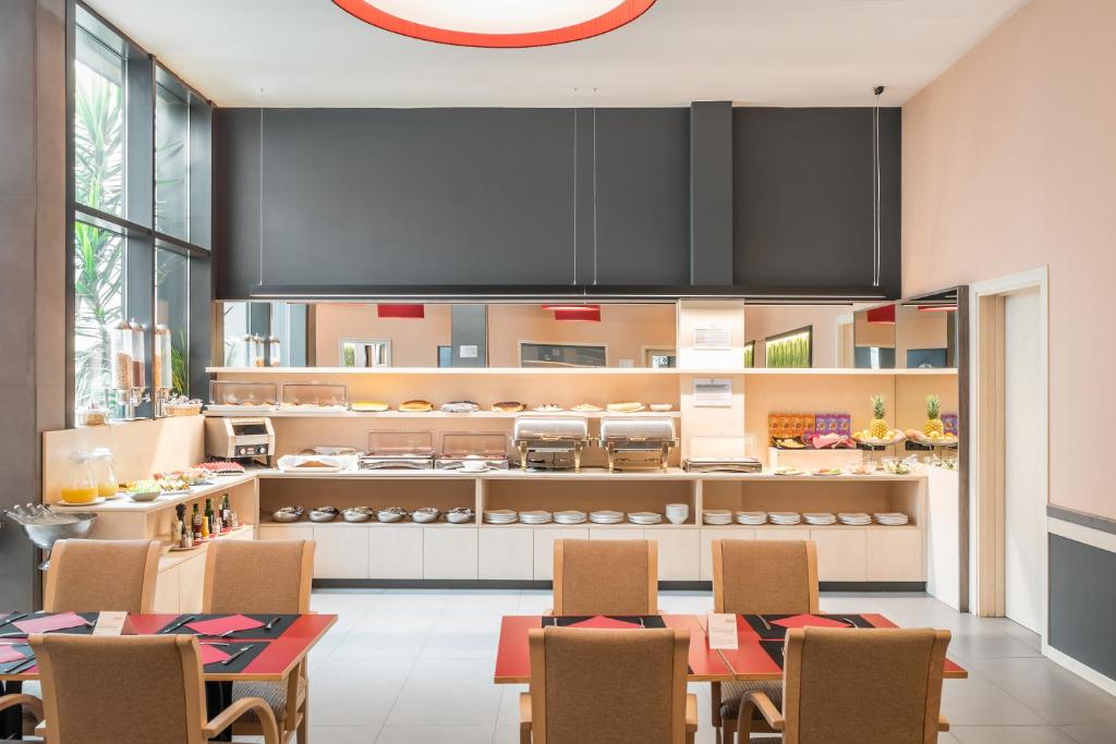 Petit Palace Trencadís - Resim 18