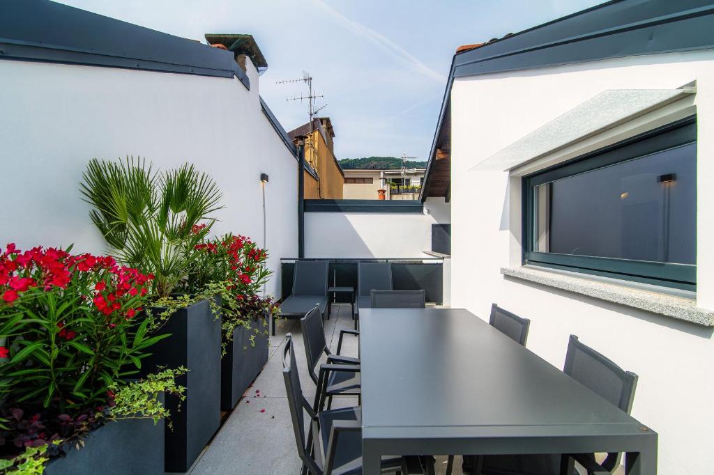 Dome's Magic - The House Of Travelers - 13