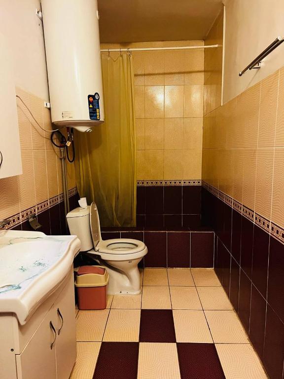 Koupelna v ubytování OROM Hostel