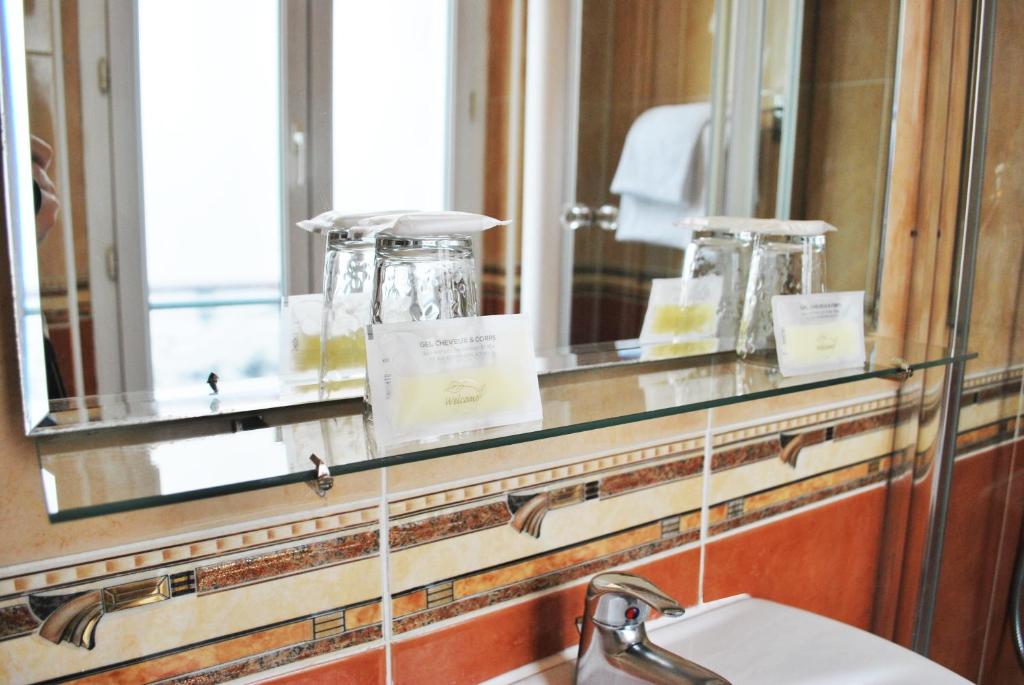 Hôtel Avenir Jonquière - Resim 17