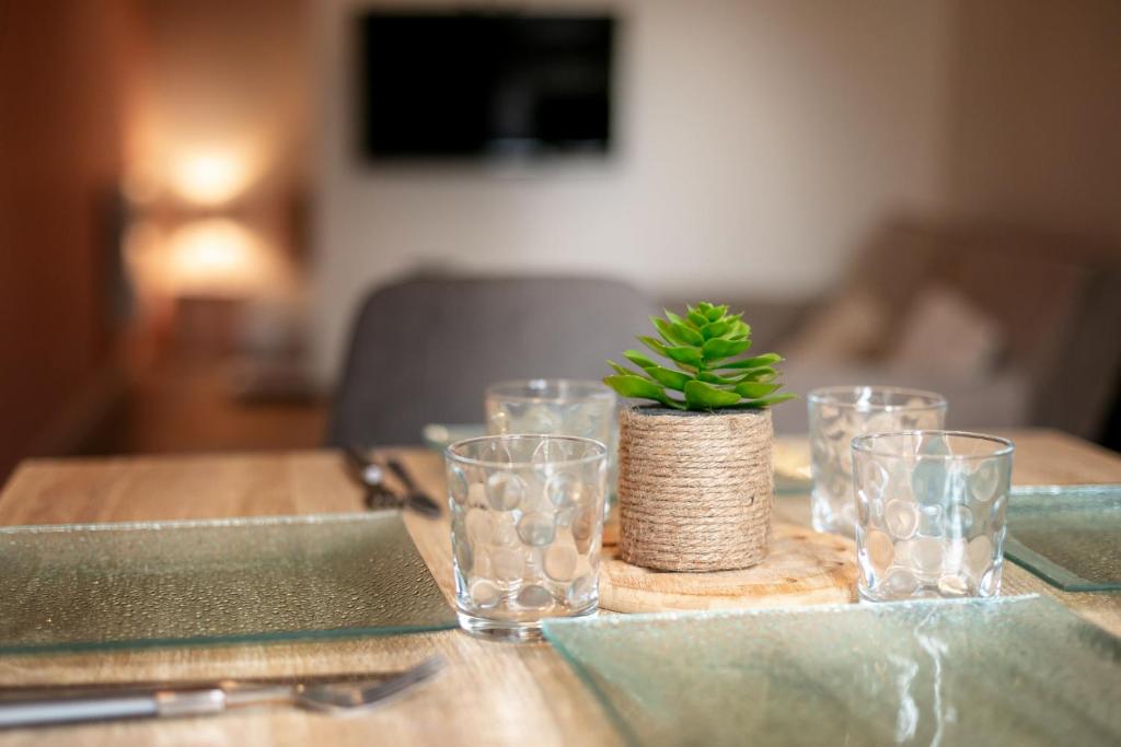 Televízia a/alebo spoločenská miestnosť v ubytovaní Perpignan - Appartement en centre ville
