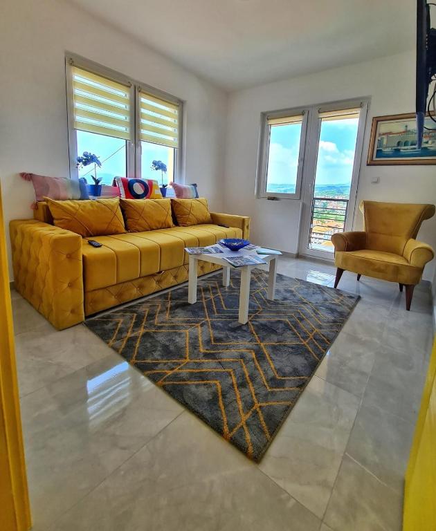 Posezení v ubytování Apartman Berlin Sokobanja