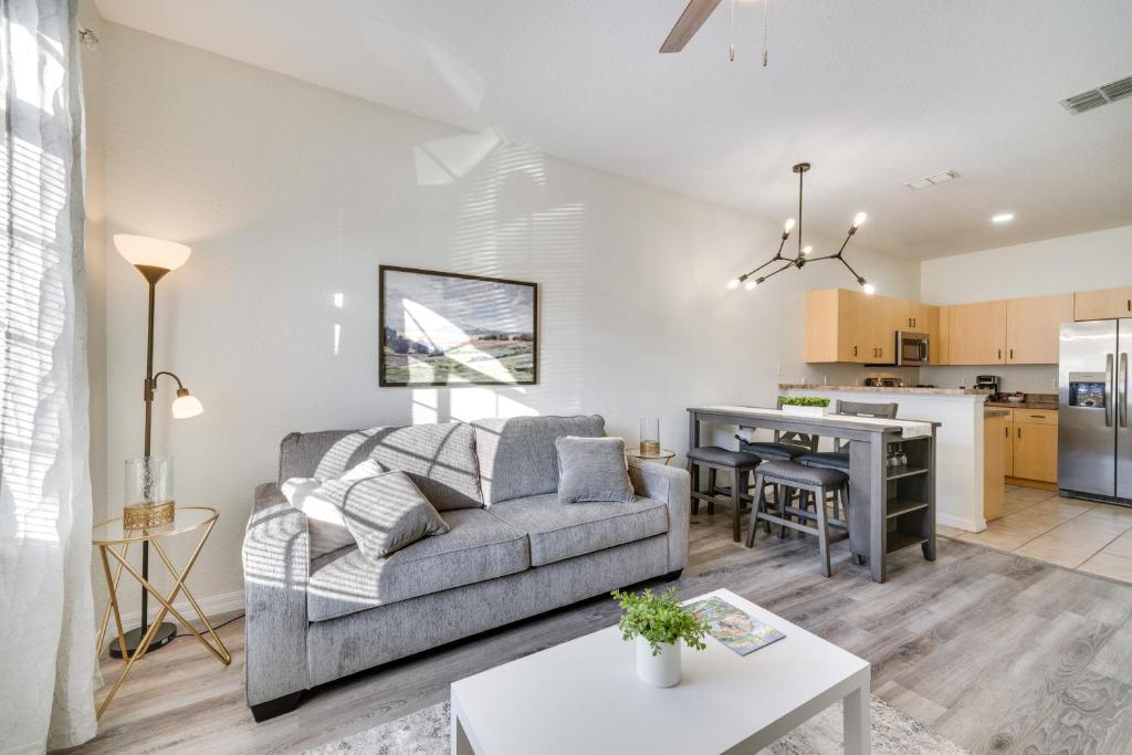 Picture Idea: Community Pool Family Friendly Florida Condo Davenport Updated
