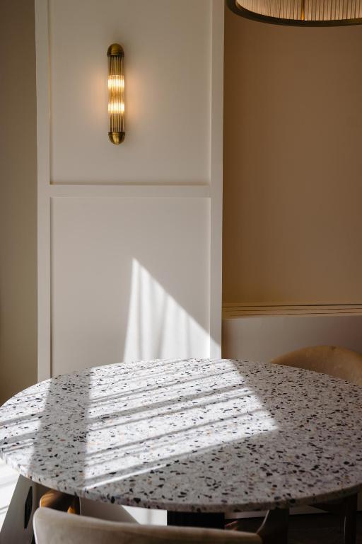 Postel nebo postele na pokoji v ubytování Hotel Du Parc