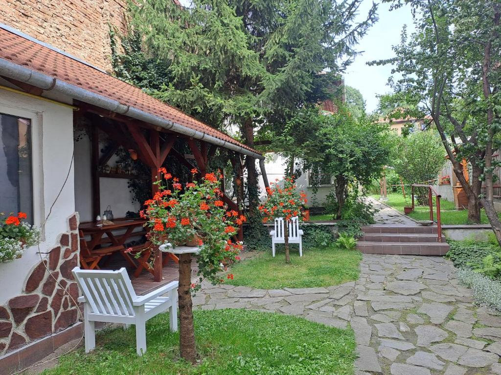 Zahrada ubytování 7 Levél Panzió, Ultra Central, Self Check-in, Self-Catering