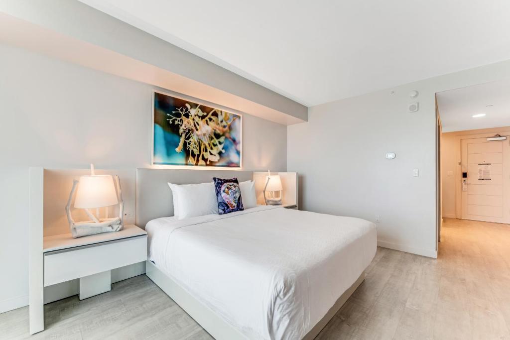 Daytona Grande Oceanfront Resort - 