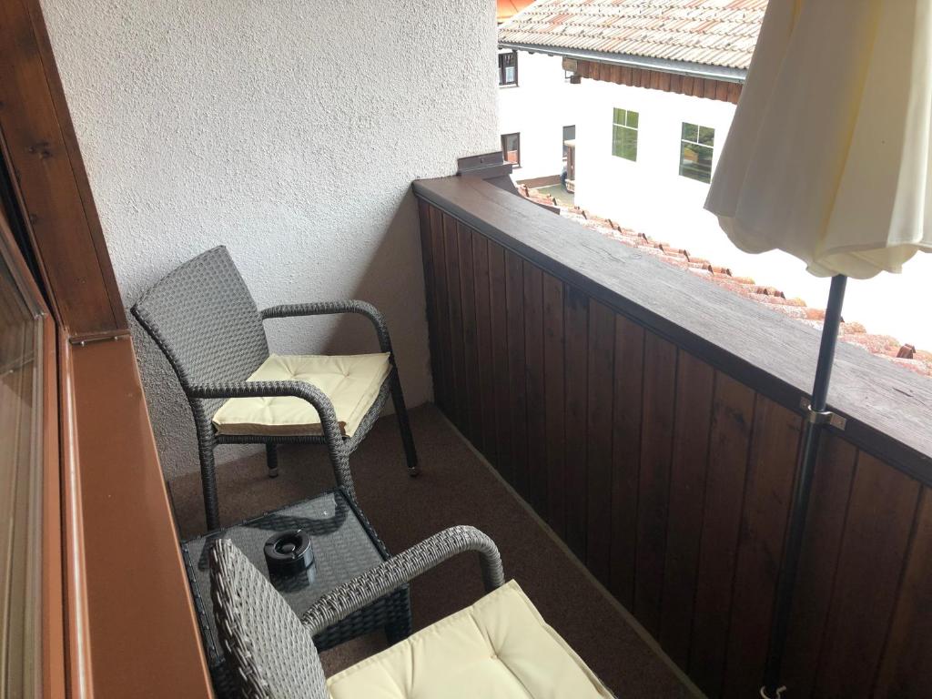 A seating area at Gästehaus Koch