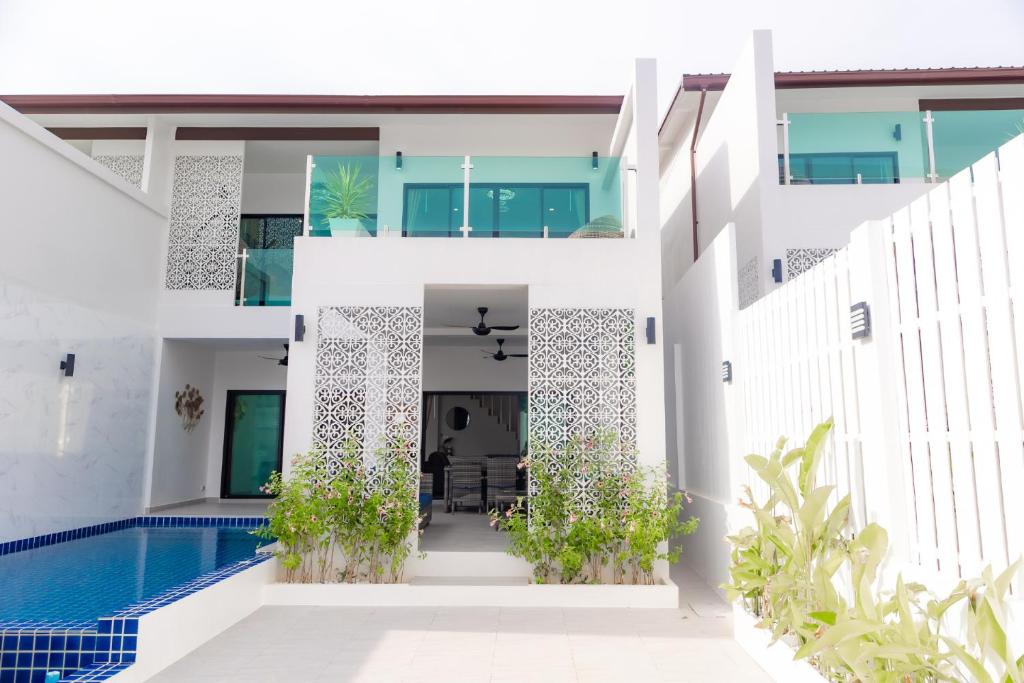 Bazén v ubytování Koh Chang Luxury Pool Villas nebo v jeho okolí