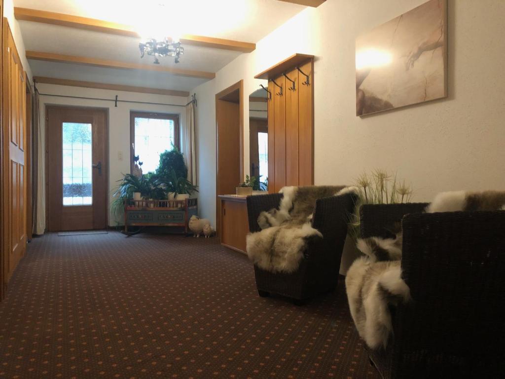 A seating area at Gästehaus Koch