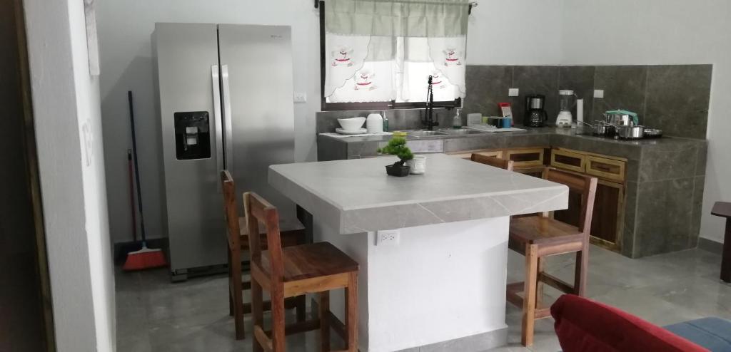 Kuchyň nebo kuchyňský kout v ubytování EcoVillas Las Melinas
