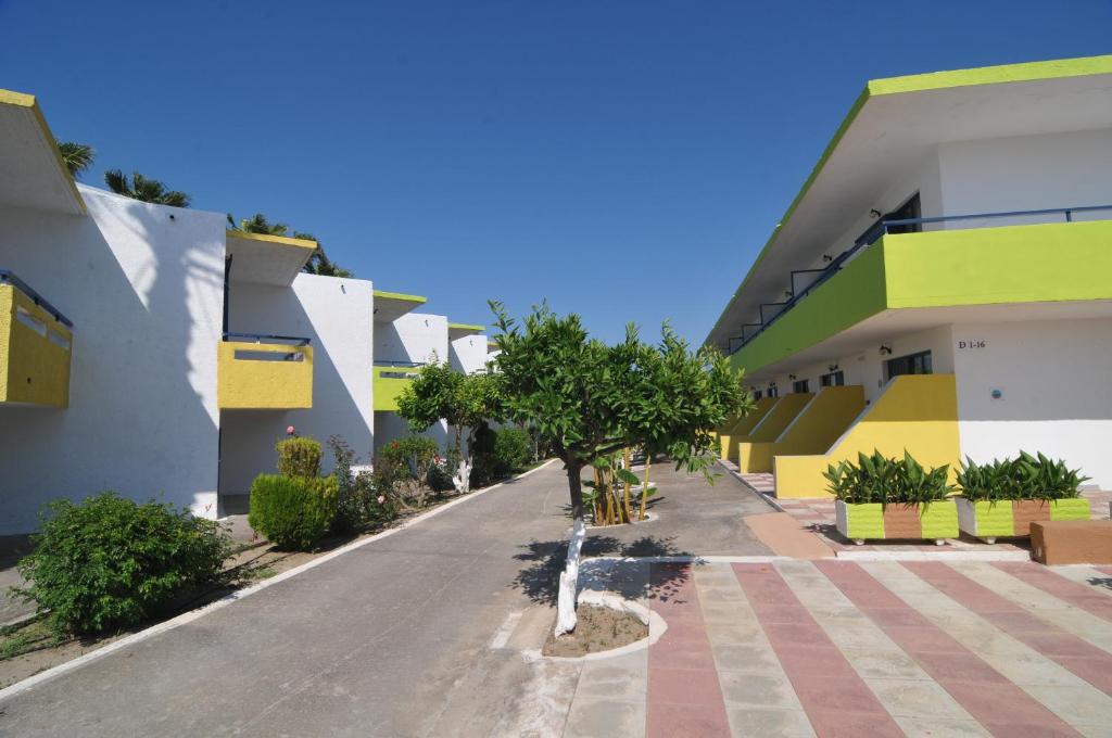 Budova, kde se aparthotel nachází