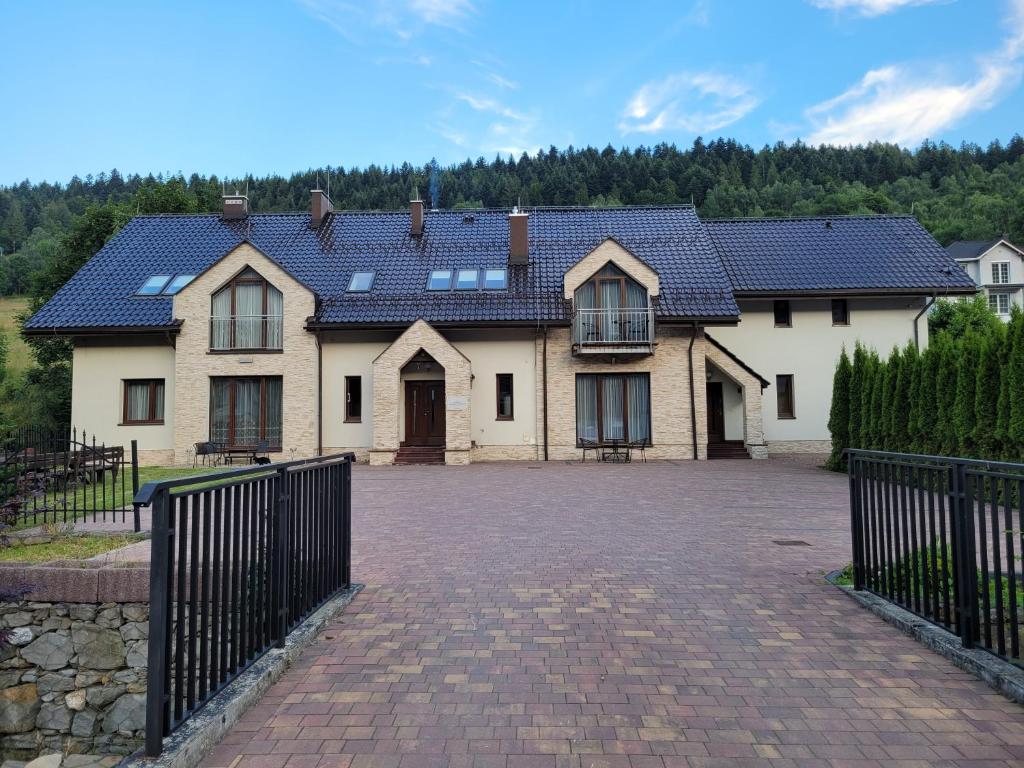 Budova, v ktorej sa apartmán nachádza