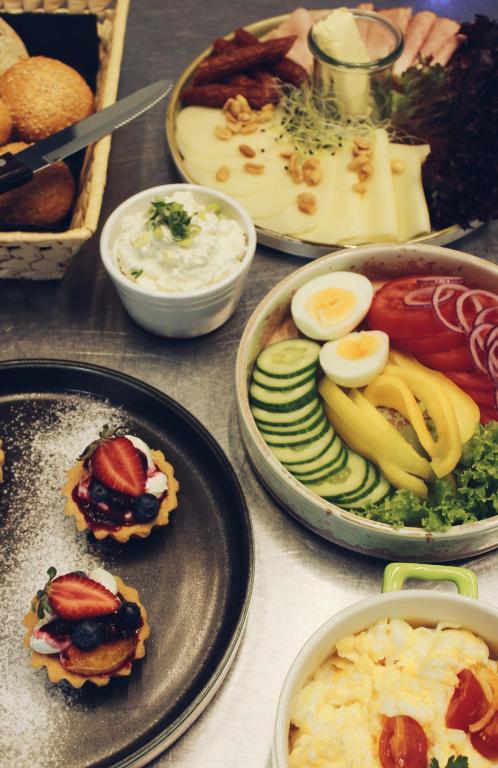 Jedlo v ubytovaní bed & breakfast alebo blízkom okolí