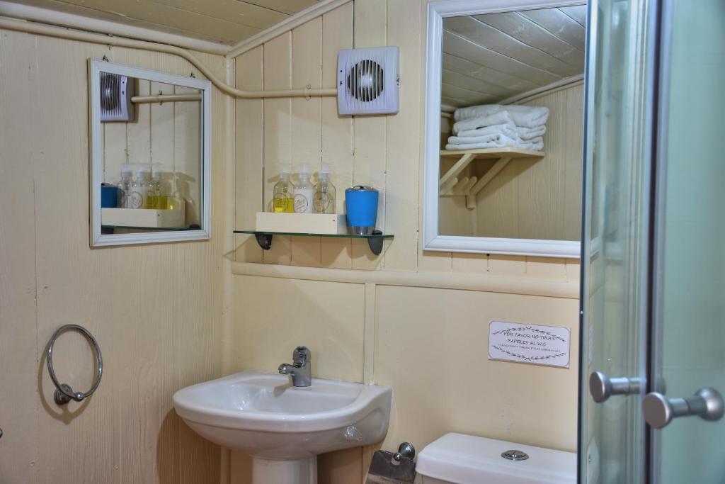 Koupelna v ubytování Hostal Triwe
