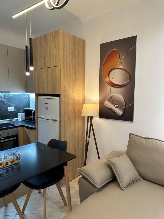 DeLux Apartment (by Mishel) - Image 4