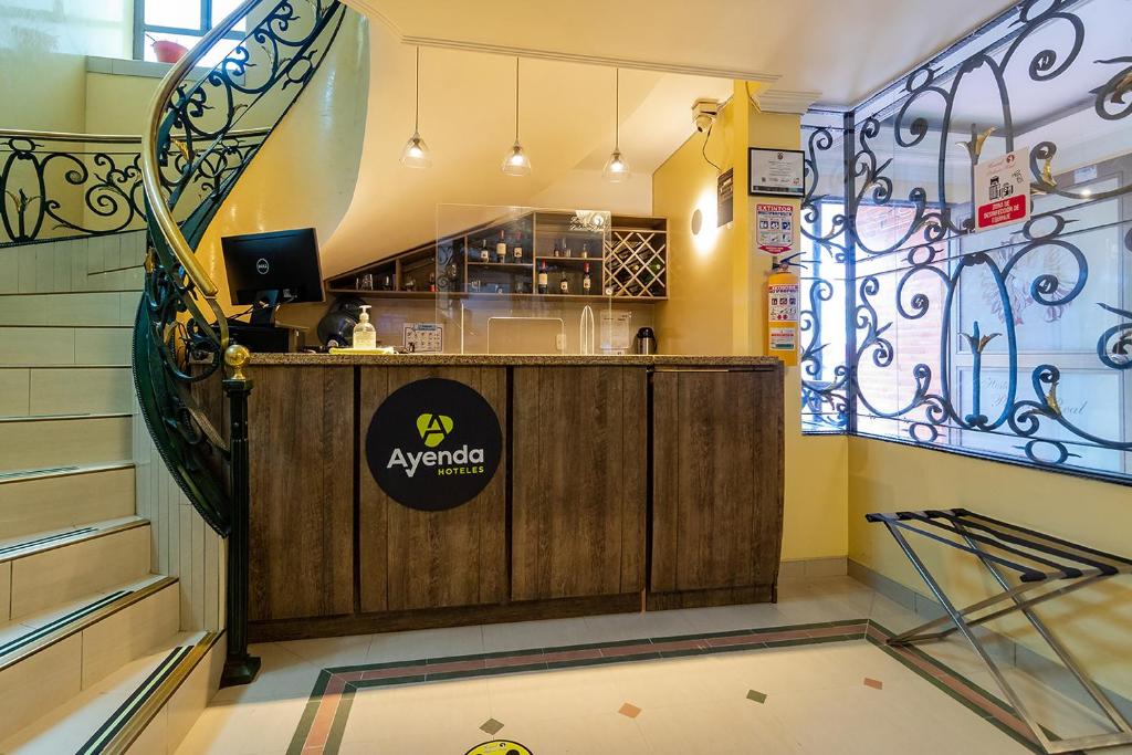 Lounge nebo bar v ubytování Lavid Hotel Palacio Real