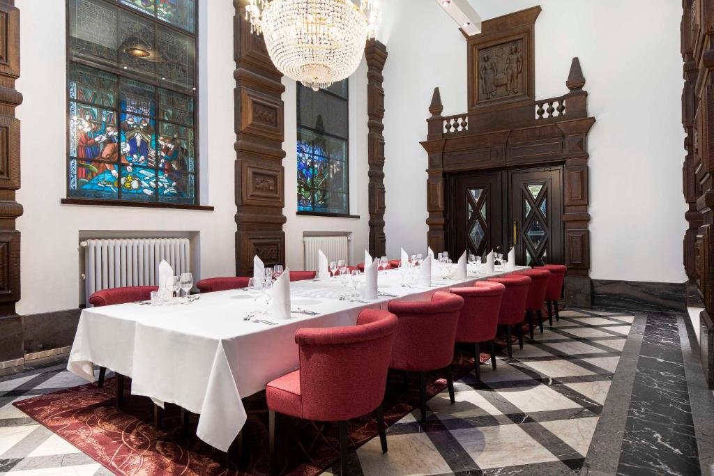Restaurace v ubytování Radisson Blu Plaza Hotel, Helsinki