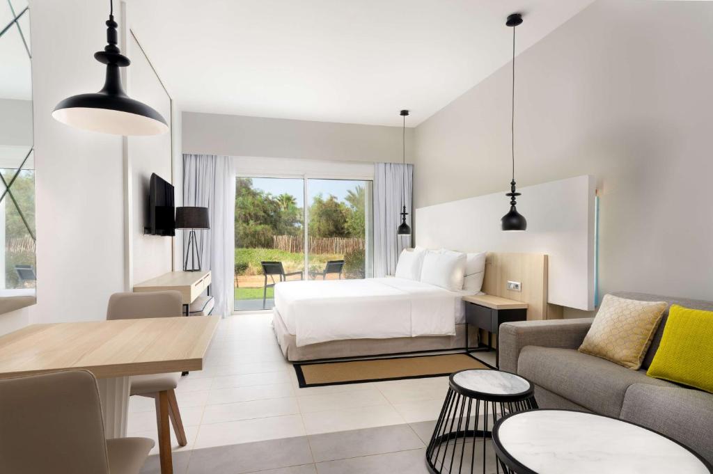 Posezení v ubytování Radisson Blu Residences, Saidia