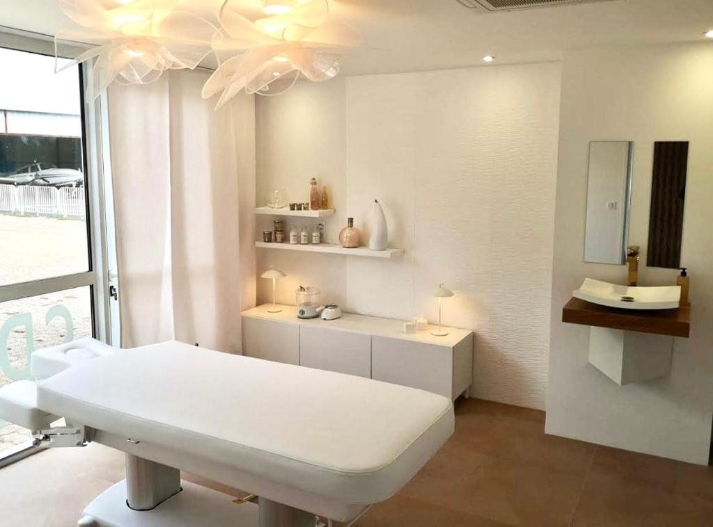 Lázně a/nebo wellness v ubytování Domaine de Mende Brenoux Suites & SPA