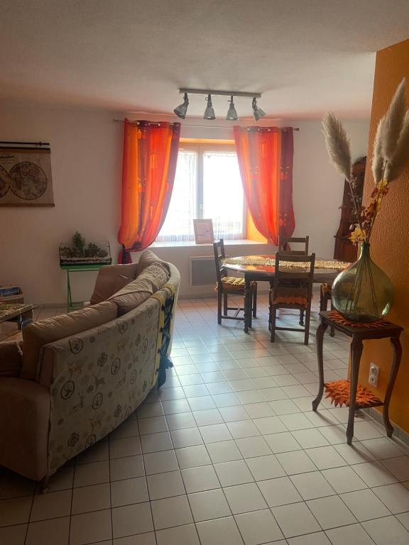 Posezení v ubytování La Cigale Ardéchoise