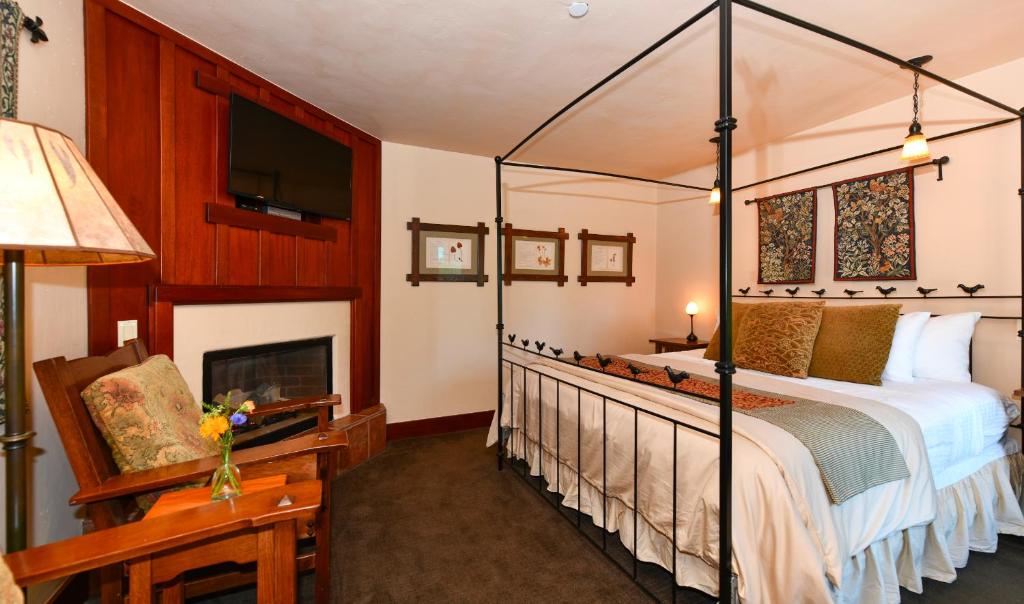 Blackbird Inn - 