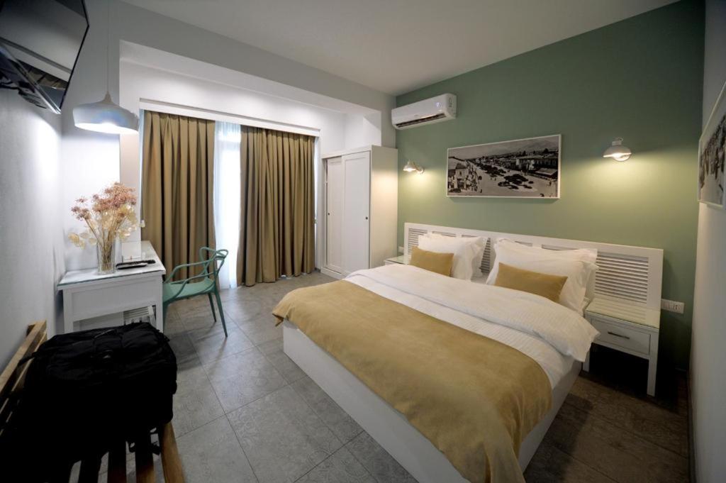 Vuode tai vuoteita majoituspaikassa konak rooms l Skanderbeg Square