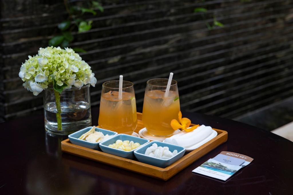 Suite Junior 3 Người + Minibar Miễn Phí