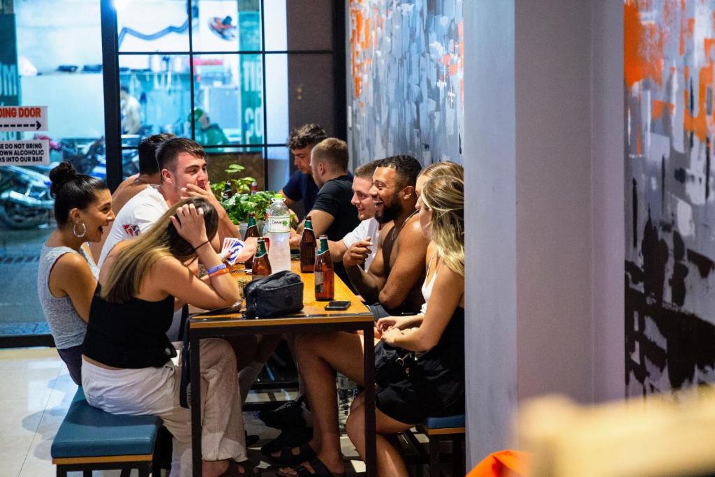 Majutusasutuse Base Backpackers külastajad