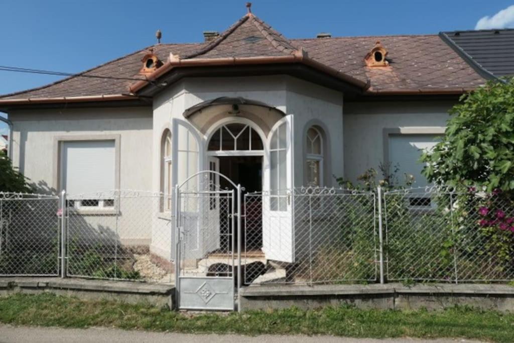 Csók, mama 8230 Balatonfüred, Csók utca 10. kép - 1