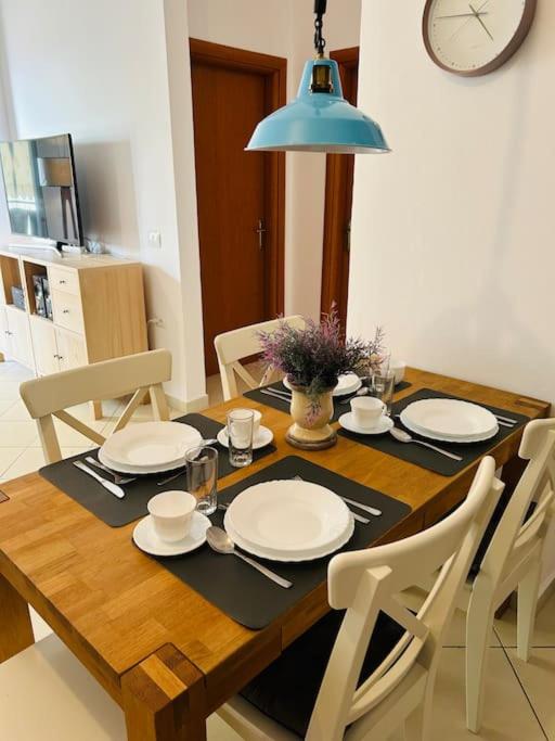 Orange Ap. 2 bed- city centre Sarande !