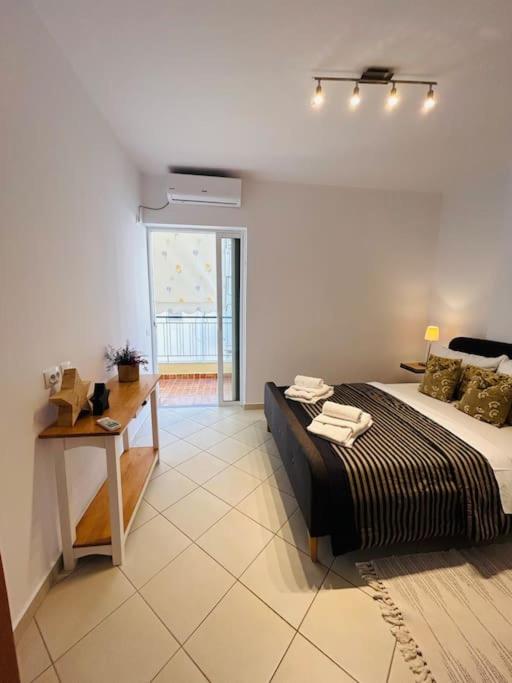 Orange Ap. 2 bed- city centre Sarande ! - Imazhi 4